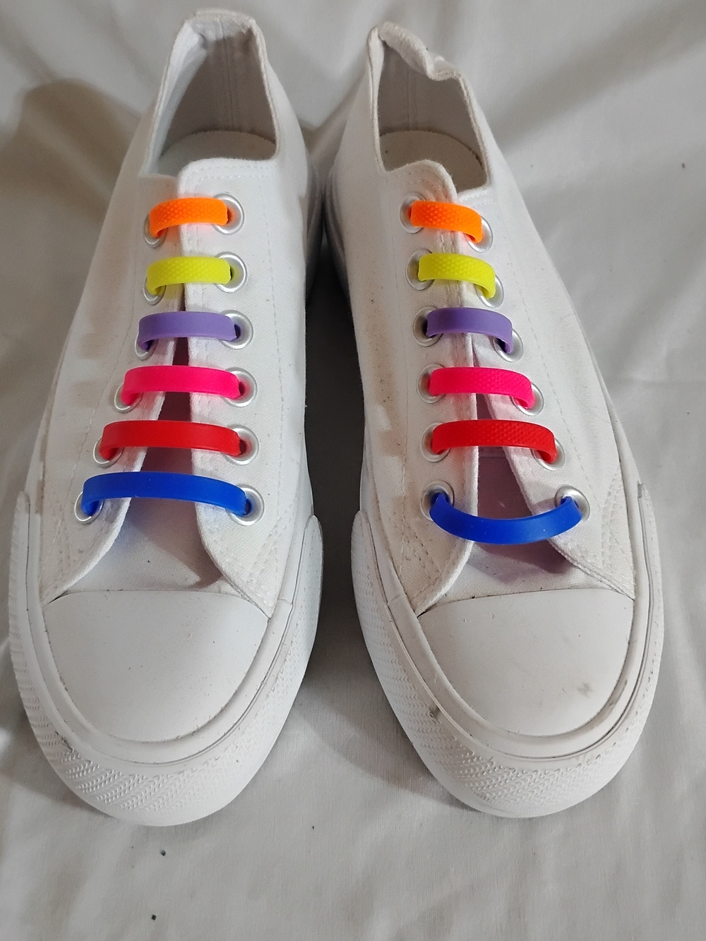 No Boundaries White Canvas Platform Sneakers with Rainbow Elastic Bands Size 6 - Picture 2 of 5